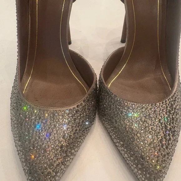 Gucci Silver Rhinestone Heels - Picture 3 of 10